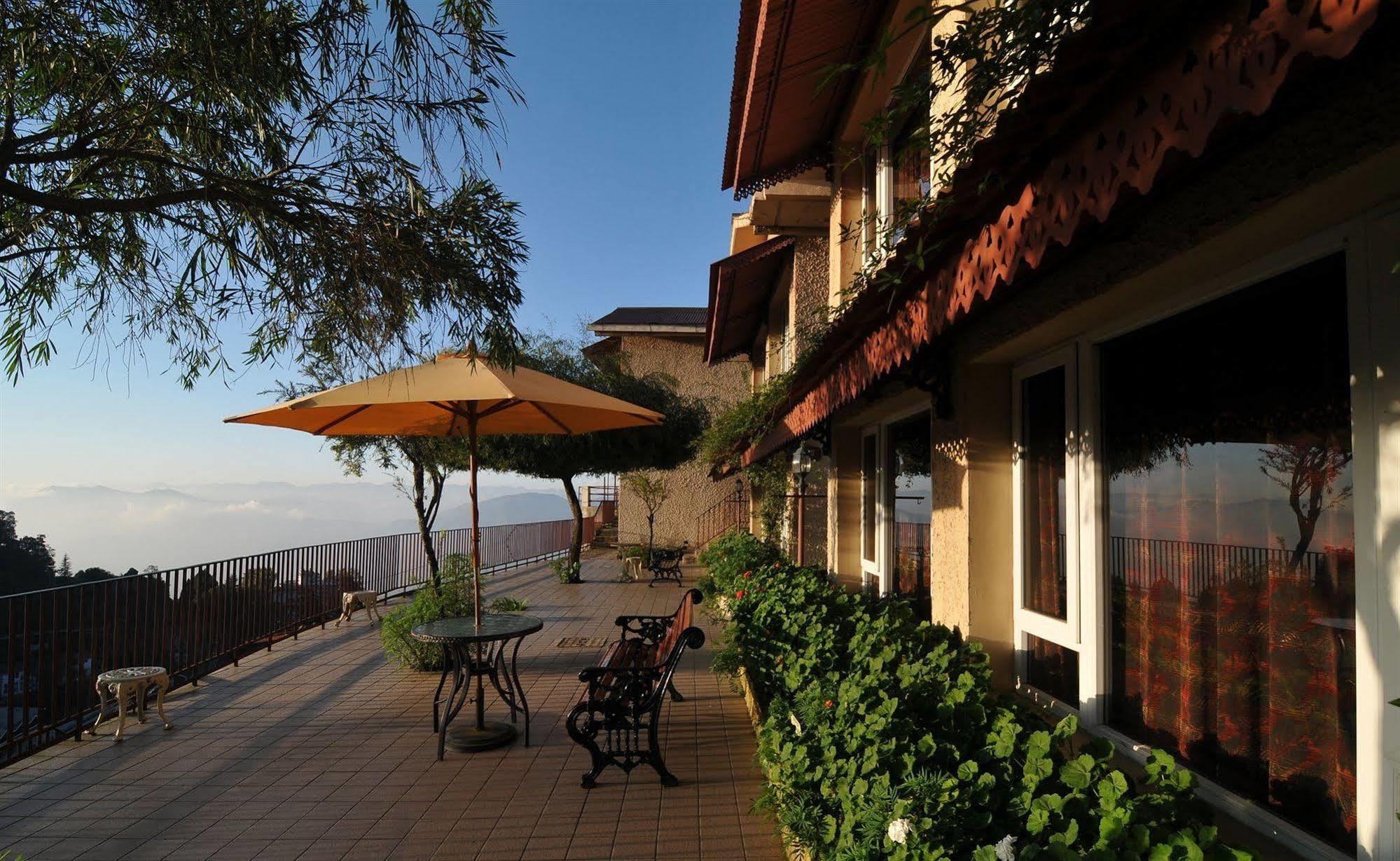 Hotel Club Mahindra Mussoorie Exteriér fotografie